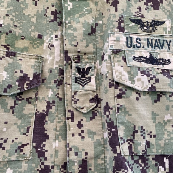 Authentic U.S. Navy Jacket, US Army Jacket - Picture 5 of 13